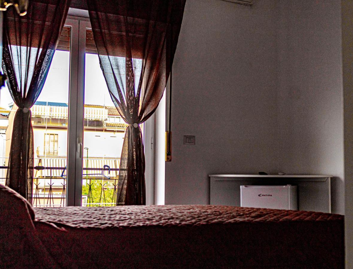 Bed End Breakfast Mediterraneo 斯卡莱阿 外观 照片