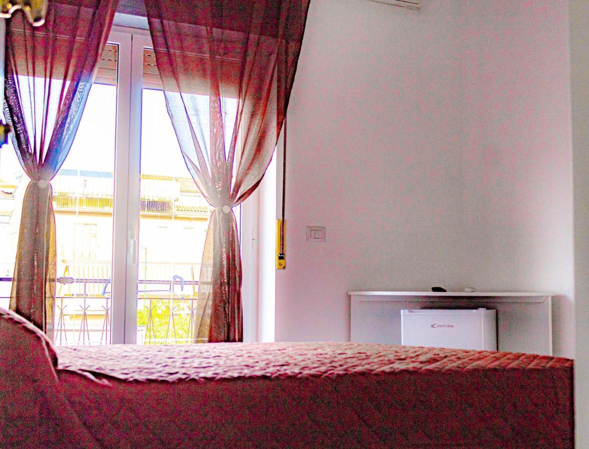 Bed End Breakfast Mediterraneo 斯卡莱阿 外观 照片