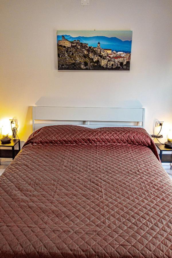 Bed End Breakfast Mediterraneo 斯卡莱阿 外观 照片